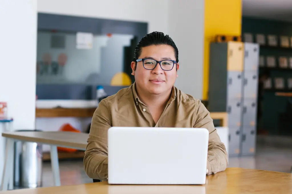 IA para PYMEs: Cómo Bitrix24 transforma procesos y mejora la productividad IA para PYMEs: Cómo Bitrix24 transforma procesos y mejora la productividad