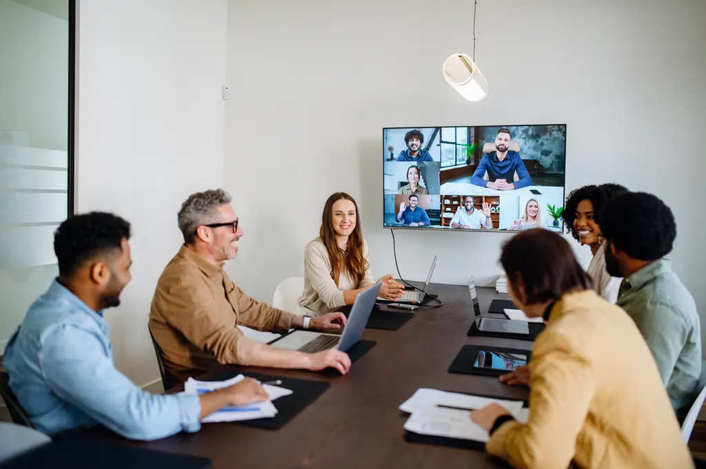 Reuniones inteligentes: optimiza cada minuto con la IA