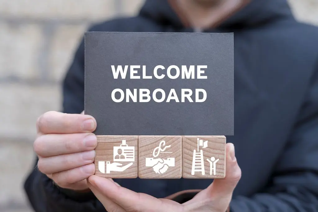 Digital Onboarding: 7 consejos para incorporar un nuevo empleado remotamente Digital Onboarding: 7 consejos para incorporar un nuevo empleado remotamente