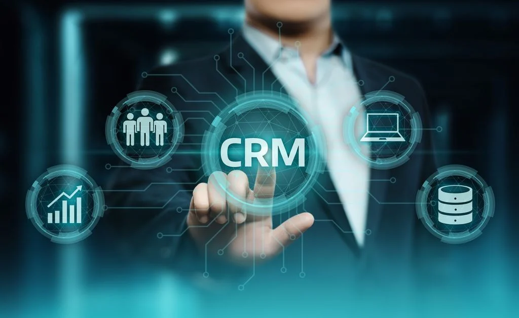 Los 5 principales CRM con inteligencia artificial Los 5 principales CRM con inteligencia artificial